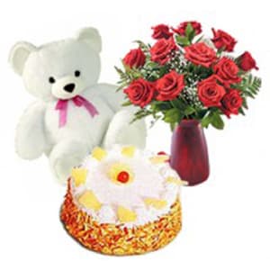 1Kg Butterscotch Cake With 12 Red Roses & A Teddy